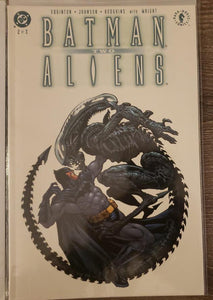 Batman / Aliens II,  Issue #2